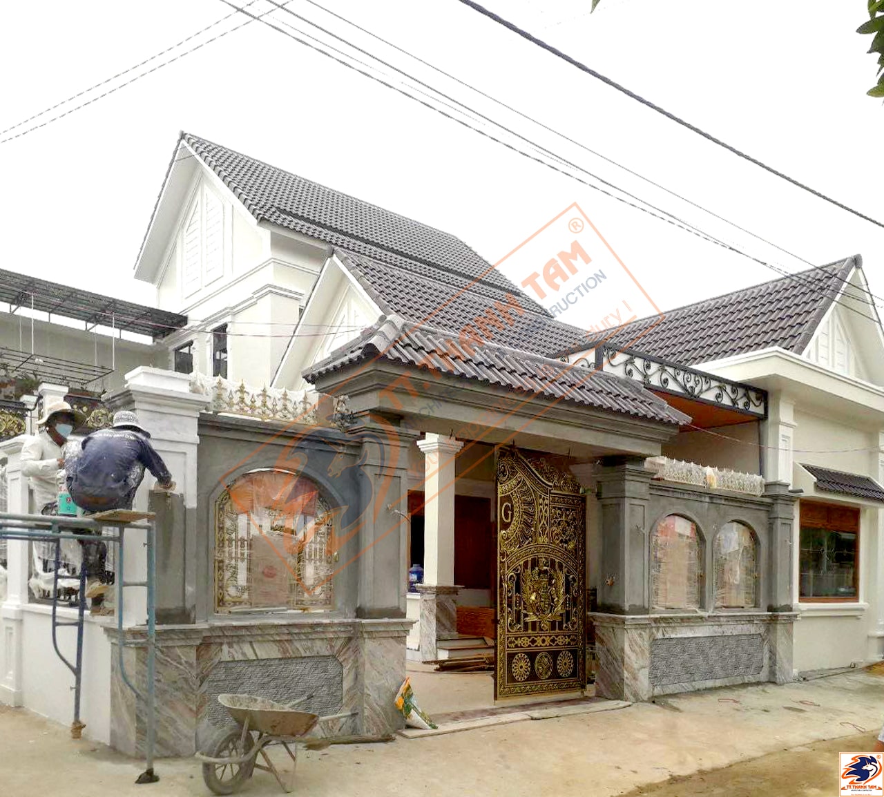 nhà từ đường - cổng