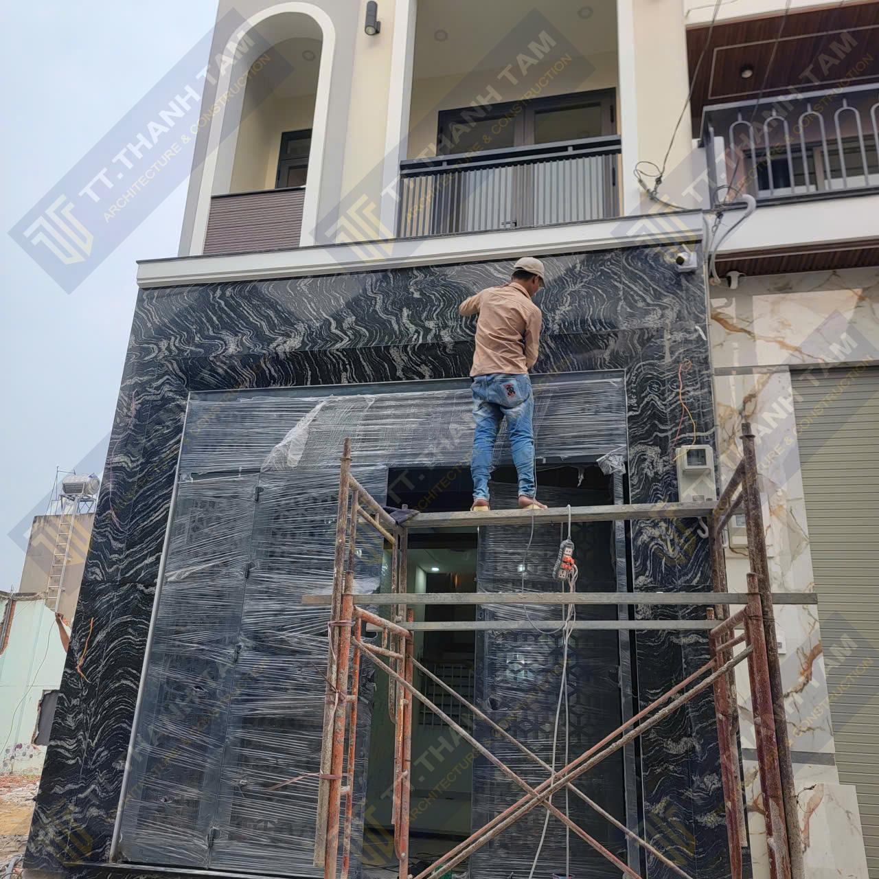THI CÔNG NHÀ PHỐ 3 TẦNG - LẮP ĐÁ MẶT TIỀN