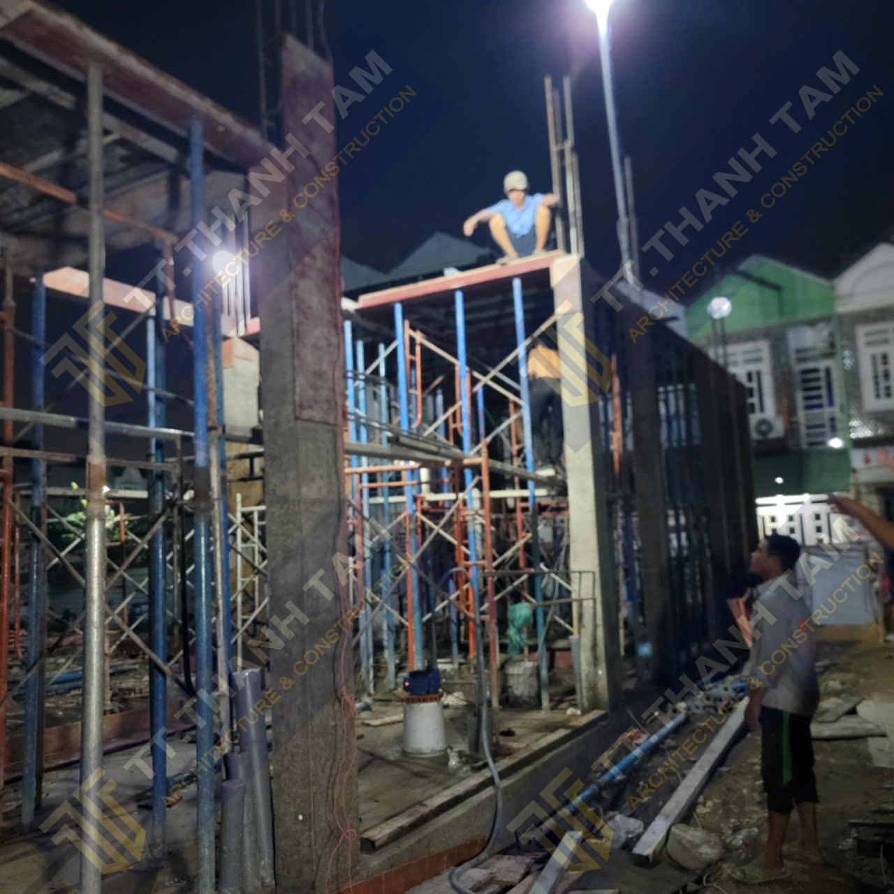 THI CÔNG NHÀ PHỐ 3 TẦNG - TĂNG CA ĐÊM